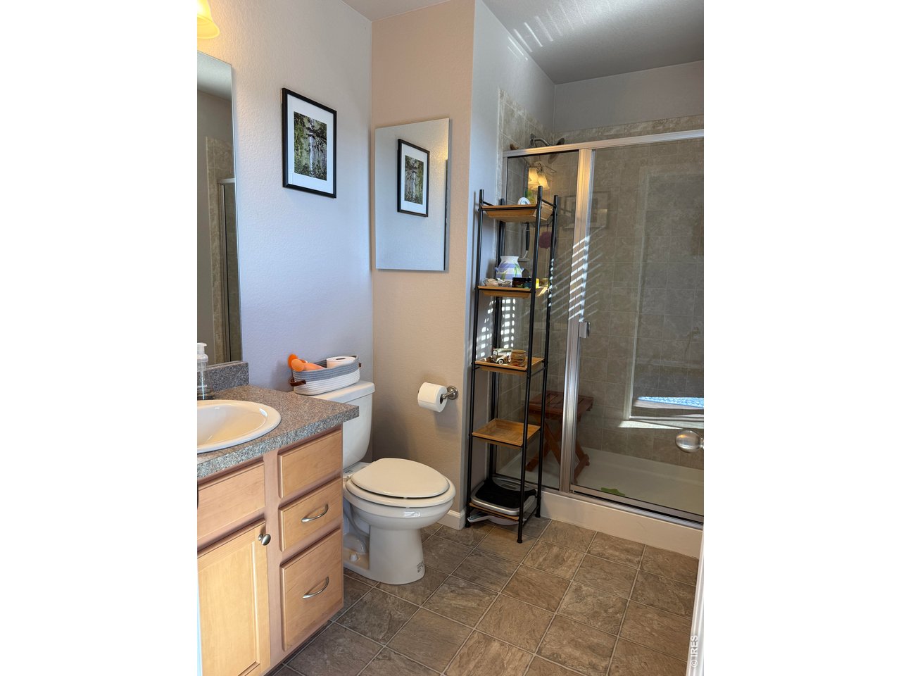 810 Gentlewind Way Berthoud, CO 80513 - Photo 23 of 35 Nice, large second bathroom