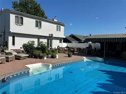 a house view with a outdoor space