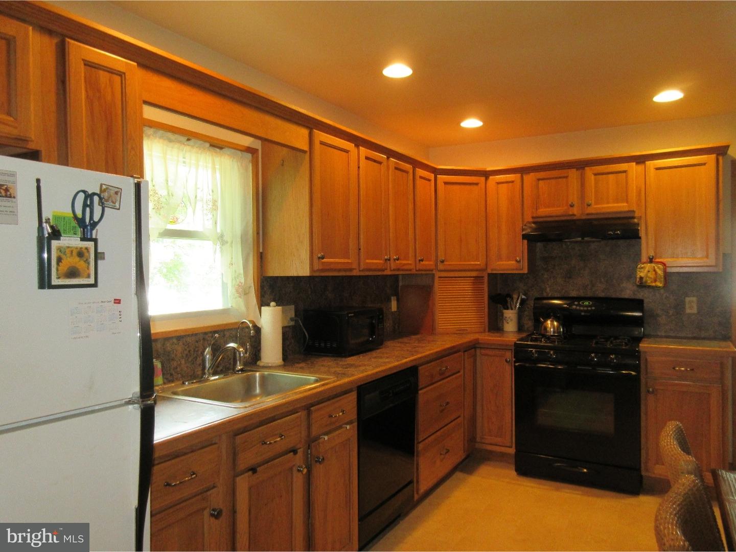 5230 Hanoverville Road Bethlehem, PA 18017 - Photo 13 of 25 Gallery Image 13