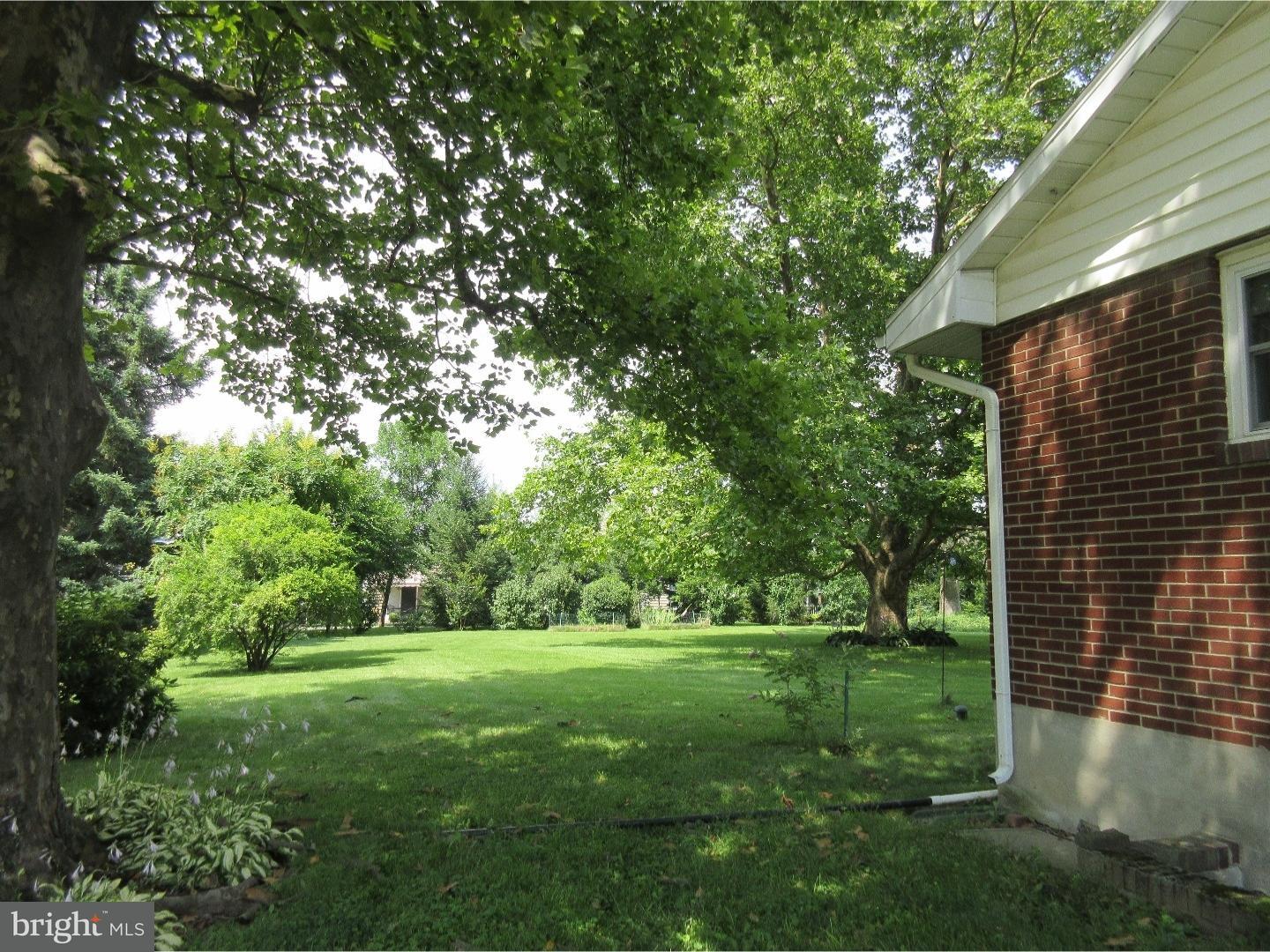 5230 Hanoverville Road Bethlehem, PA 18017 - Photo 4 of 25 Gallery Image 4