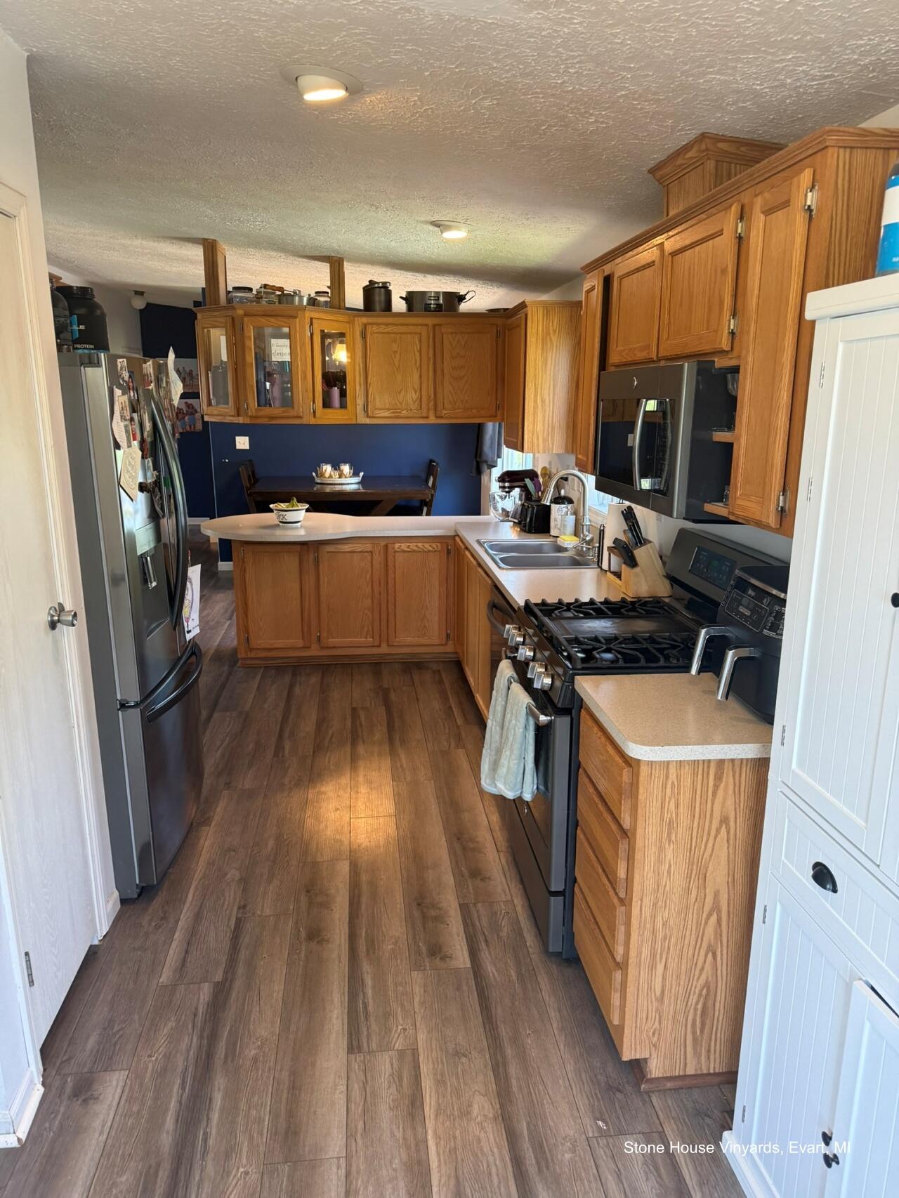 17086 Pierce Road Stanwood, MI 49346 - Photo 9 of 25 9 Kitchen