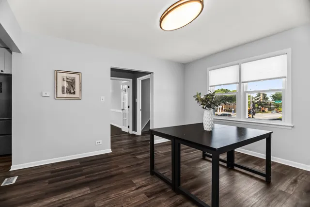 $579,000 | 4811 Main Street, Skokie, IL 60077