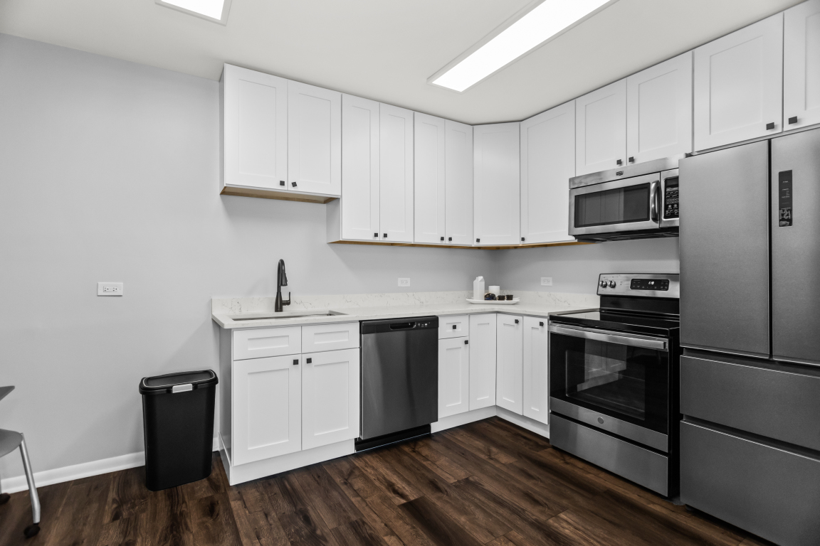 4811 Main Street Skokie, IL 60077 - Photo 23 of 34