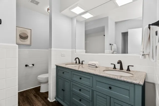 $579,000 | 4811 Main Street, Skokie, IL 60077