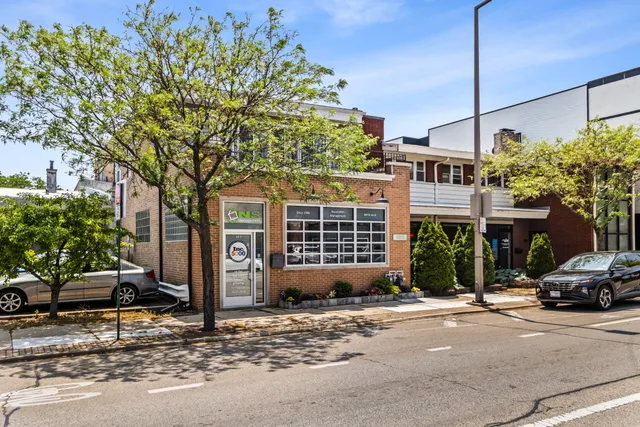 $579,000 | 4811 Main Street, Skokie, IL 60077