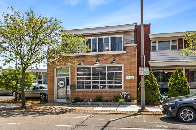 $579,000 | 4811 Main Street, Skokie, IL 60077