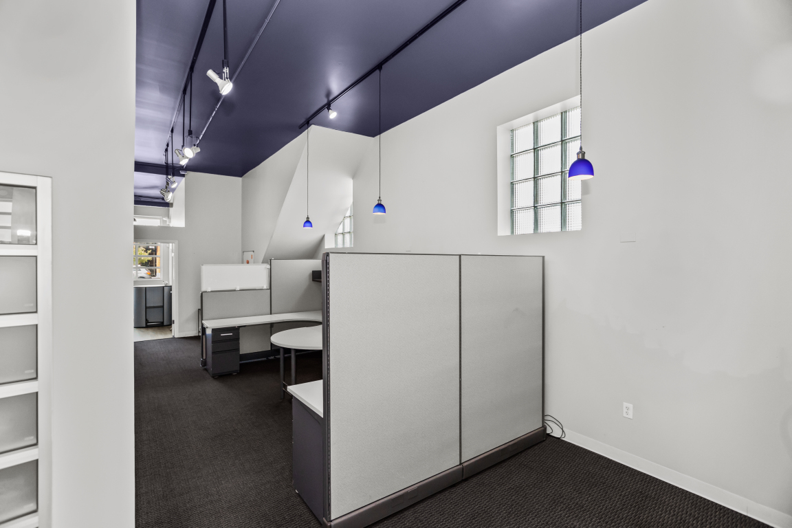 4811 Main Street Skokie, IL 60077 - Photo 7 of 34