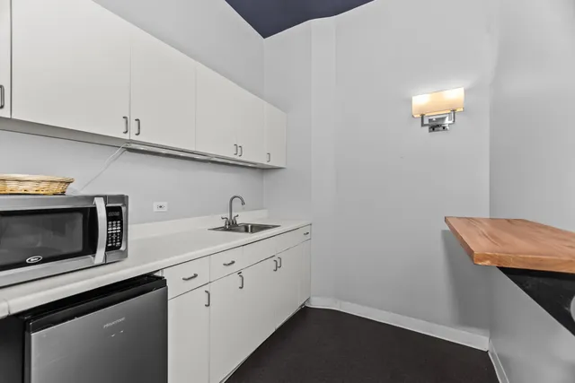 $579,000 | 4811 Main Street, Skokie, IL 60077