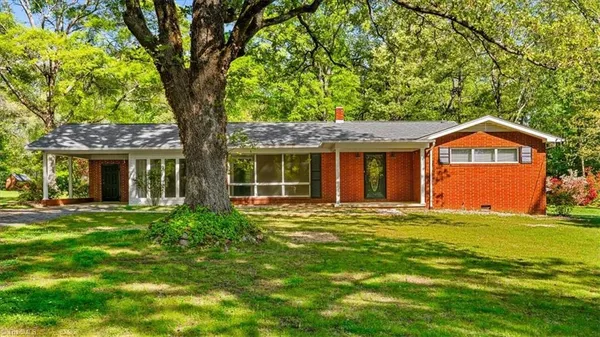 $469,900 | 5329 Seagrove Plank Road, Seagrove, NC 27341