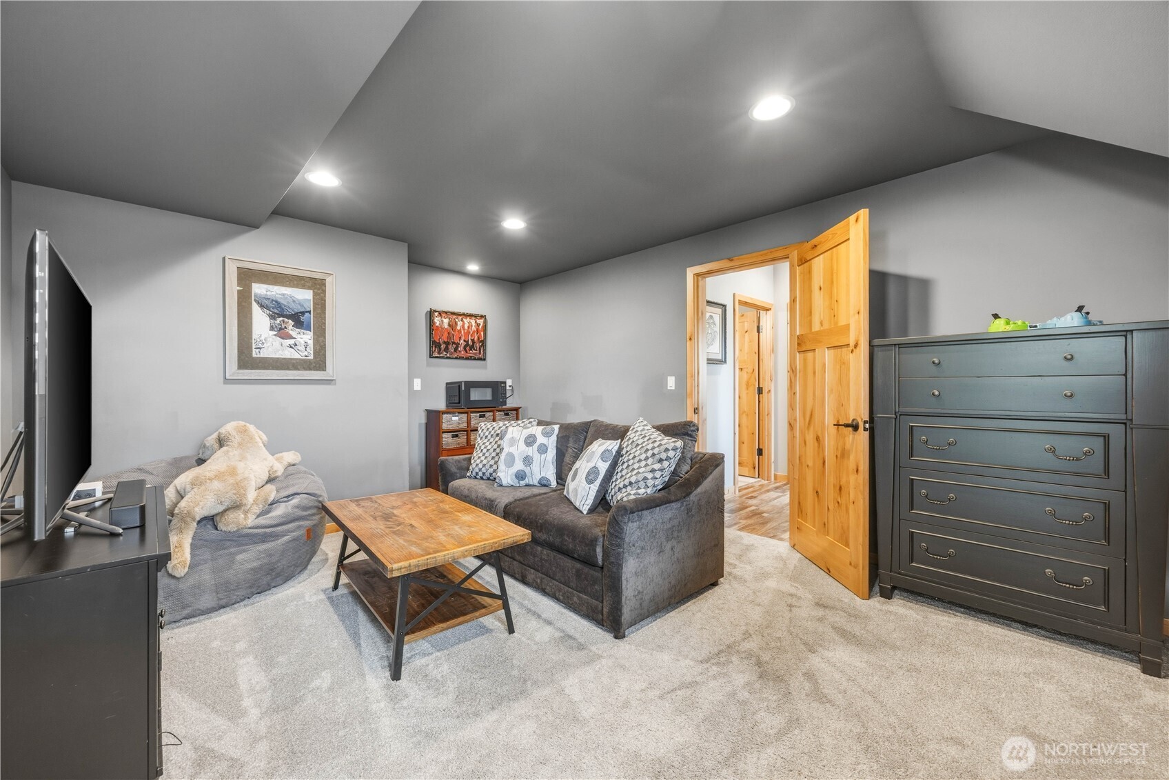 111 Hawks Meadow Road Chelan, WA 98816 - Photo 19 of 39