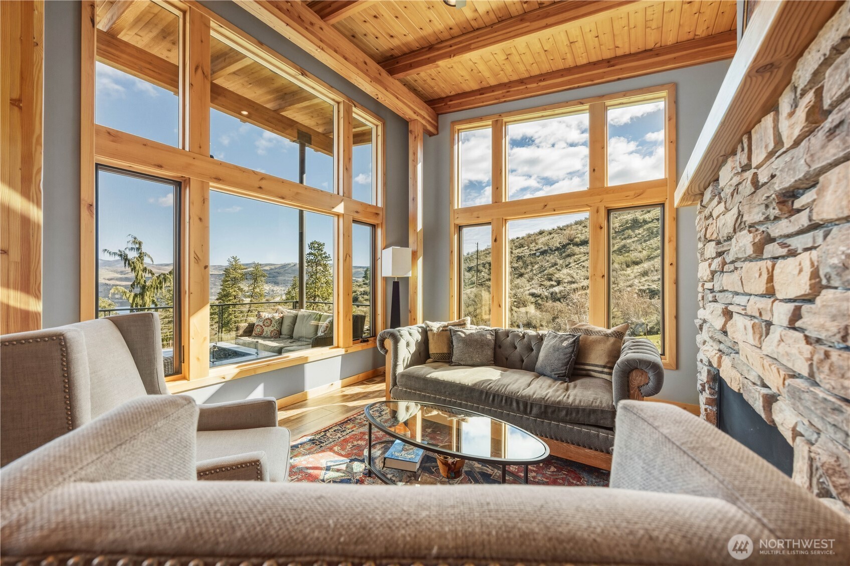 111 Hawks Meadow Road Chelan, WA 98816 - Photo 2 of 39