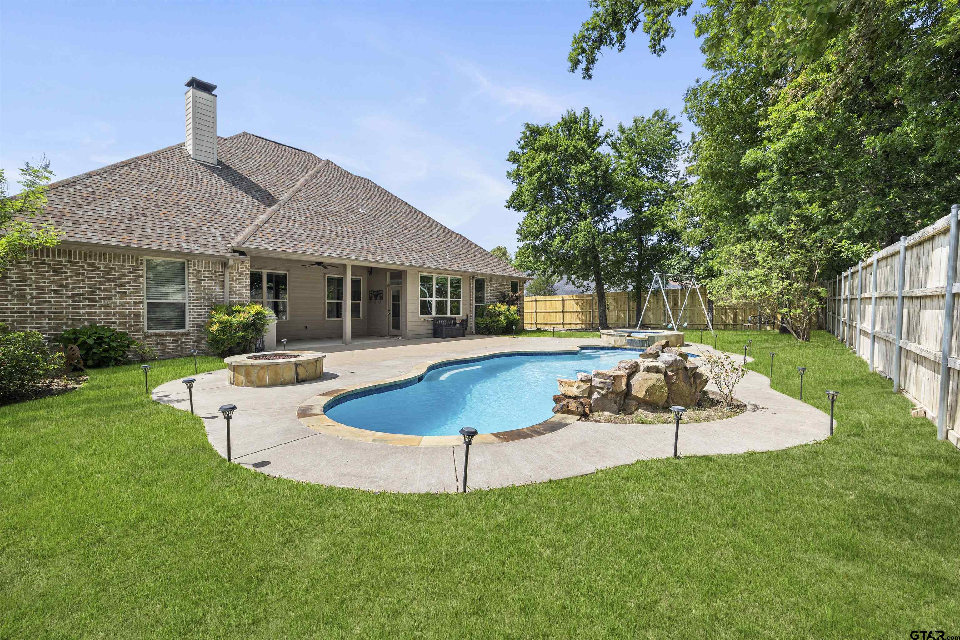 6446 Rochester Way Tyler, TX 75703 - Photo 32 of 33