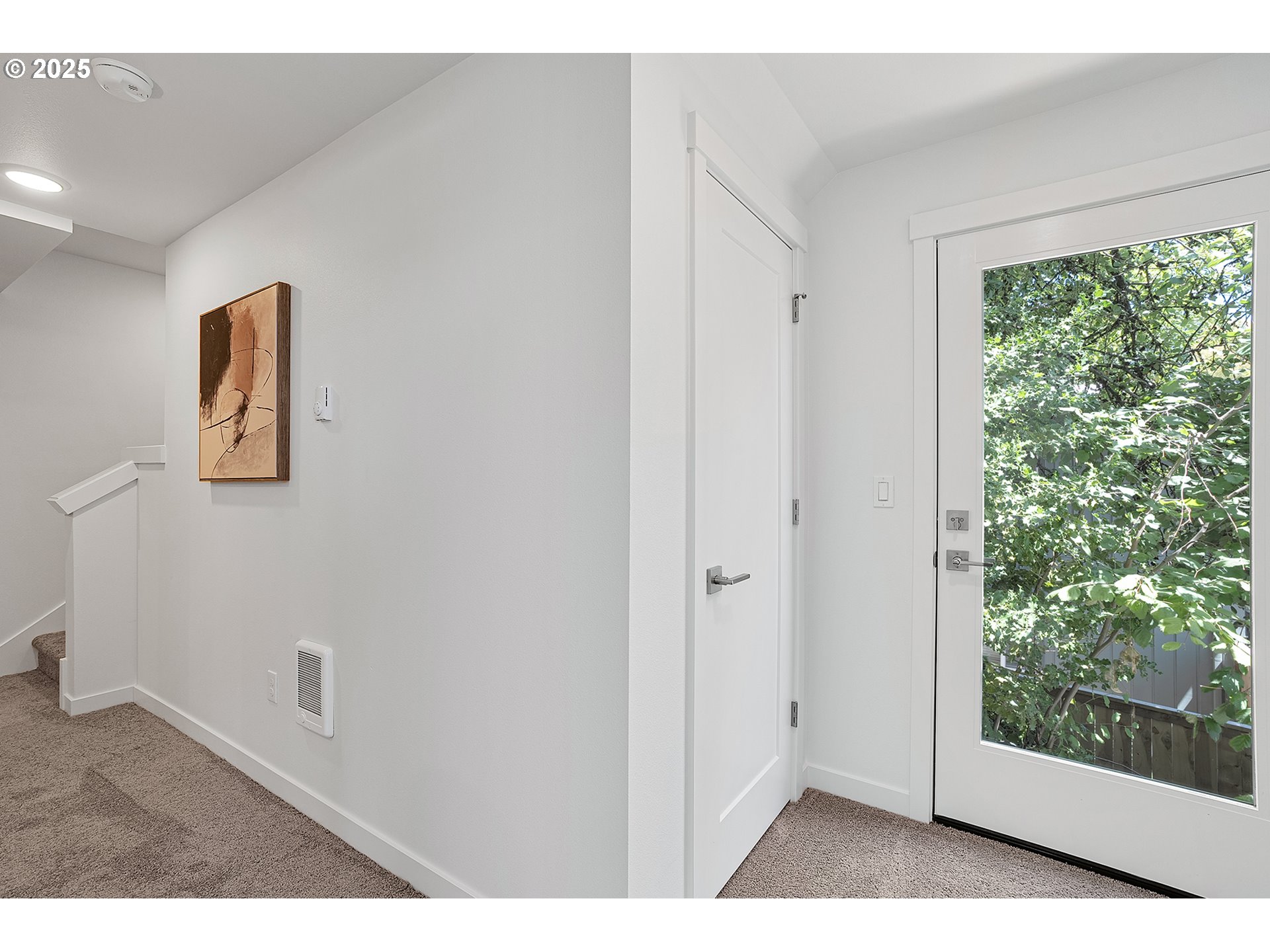 7298 Southwest 13th Drive Portland, OR 97219 - Photo 37 of 38