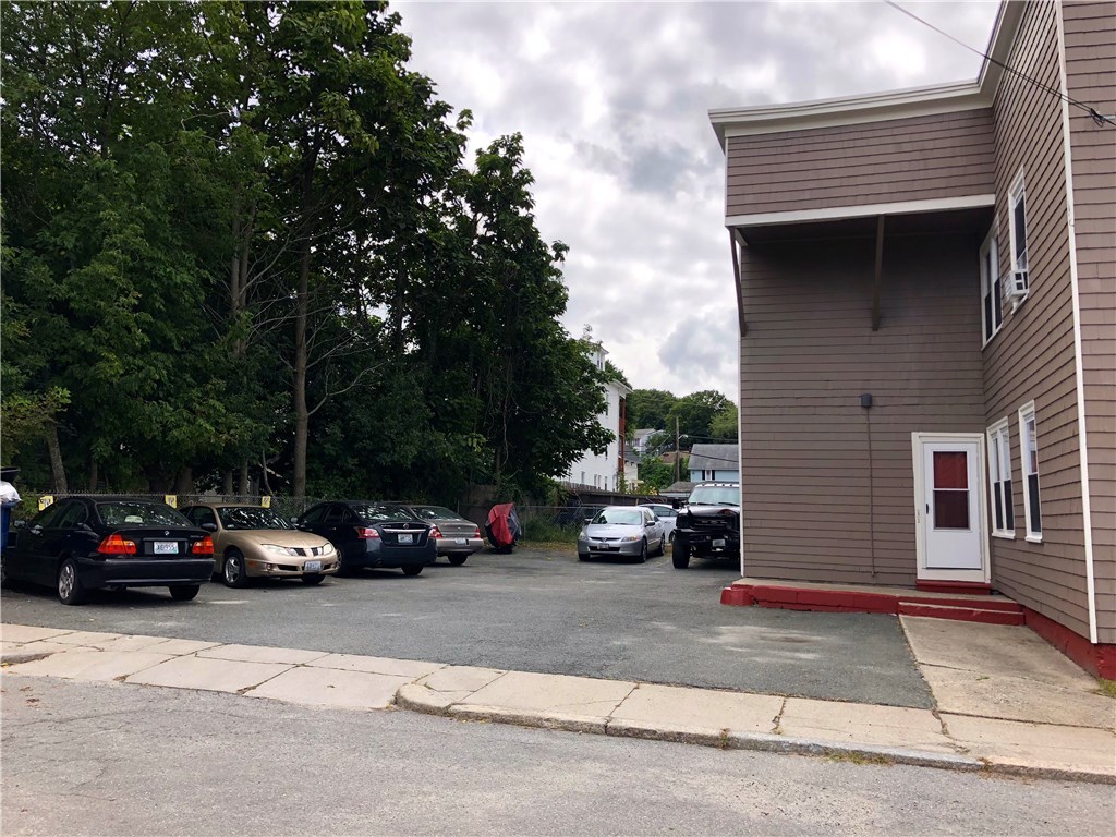 14 Transit Street Woonsocket, RI 02895 - Photo 4 of 5