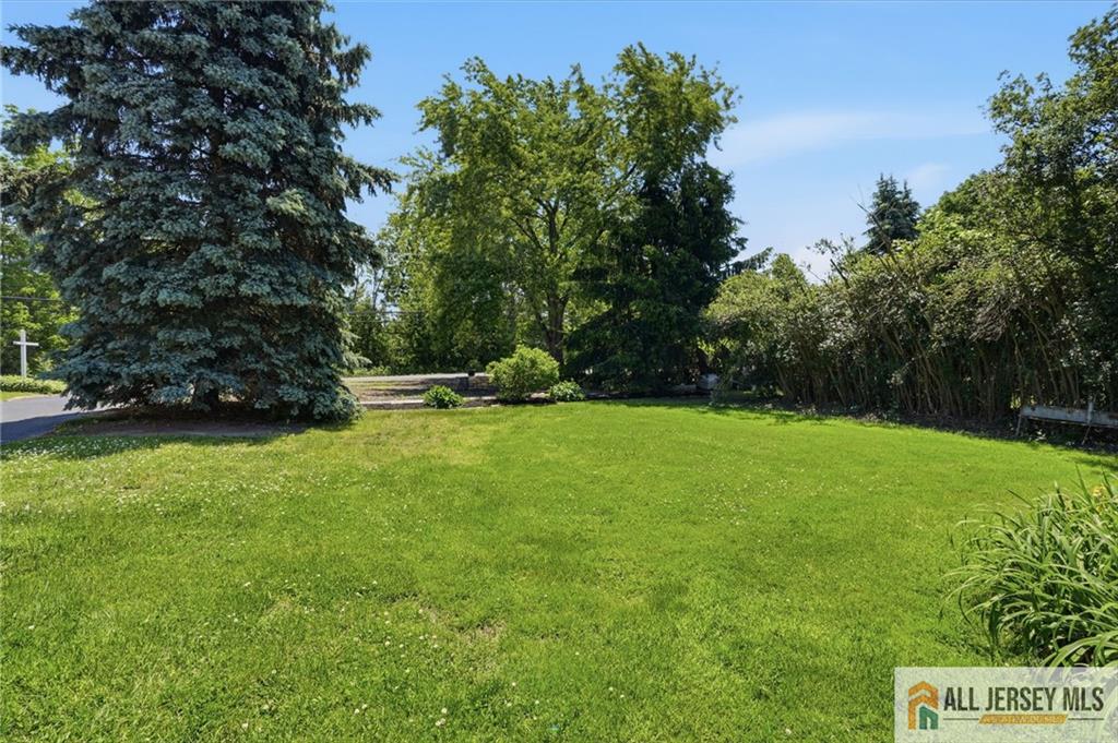706 Old York Road Hightstown, NJ 08520 - Photo 44 of 58