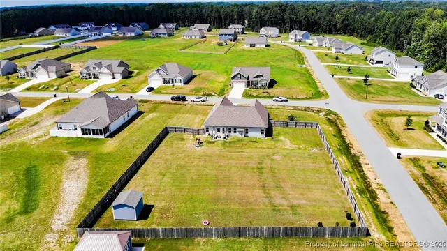 a picture of a tennis court