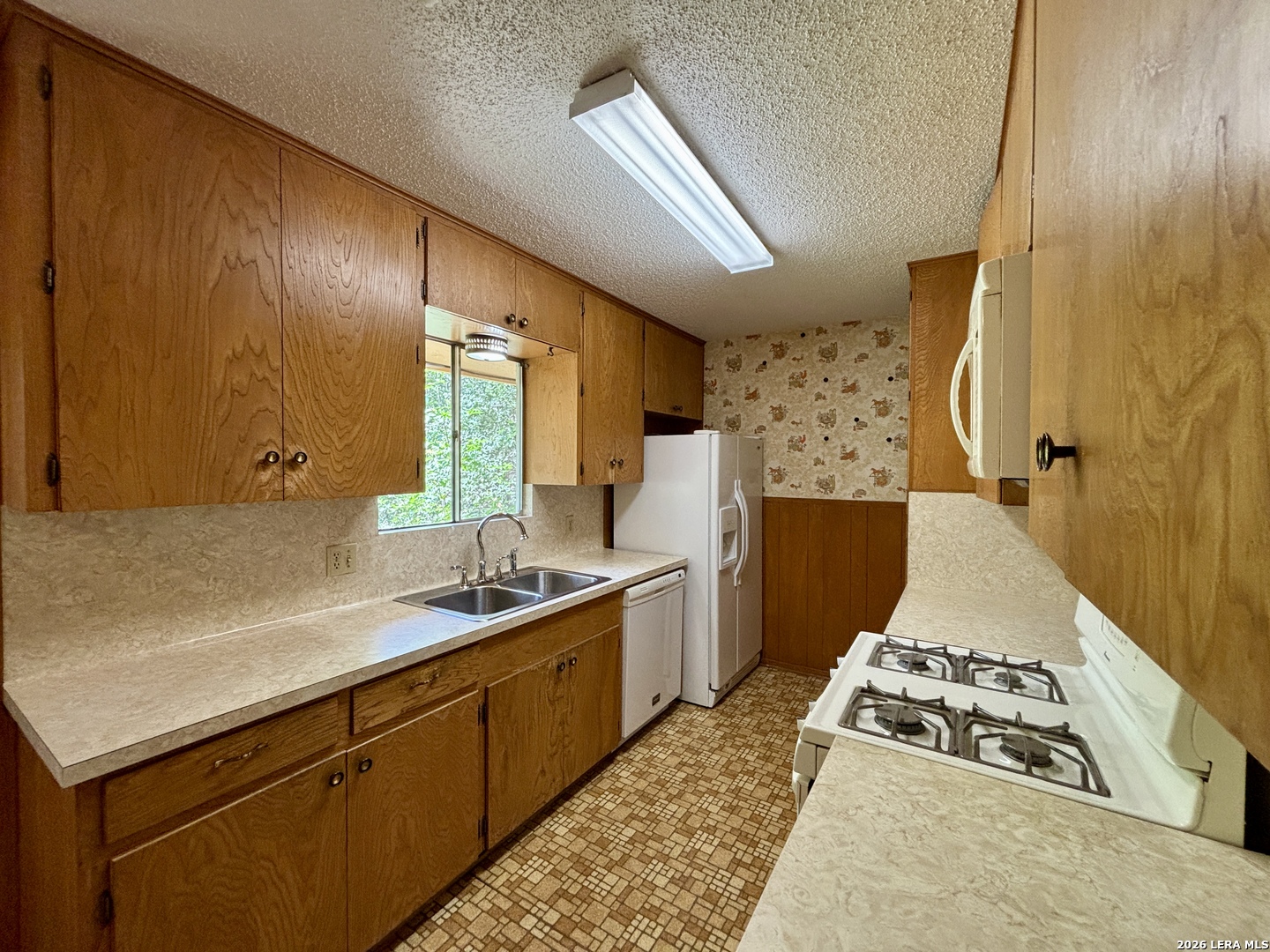 8908 Little Walnut Parkway Austin, TX 78758 - Photo 7 of 19