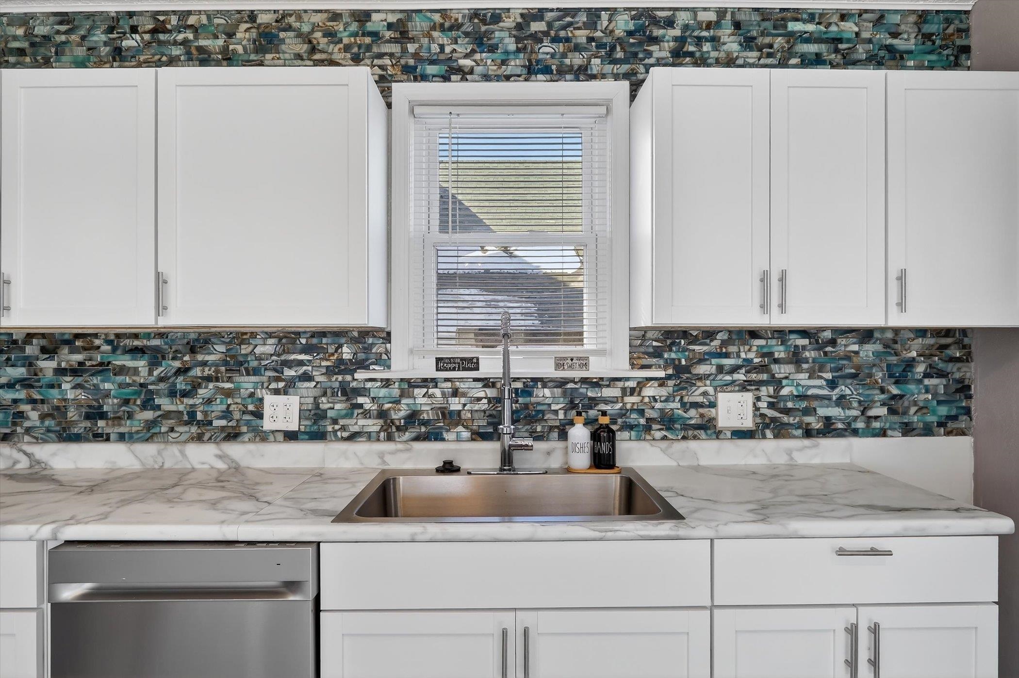 1025 10th Street Beloit, WI 53511 - Photo 22 of 49