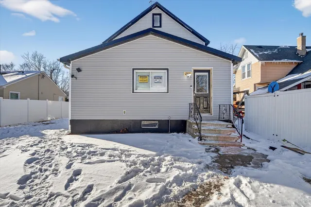 $220,000 | 1025 10th Street, Beloit, WI 53511