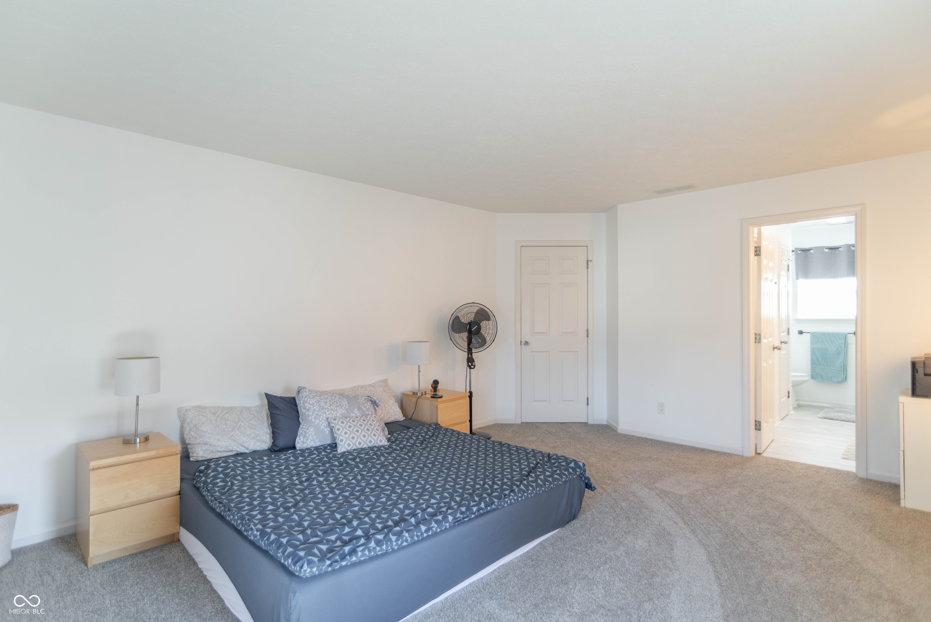 8533 Legacy Court Fishers, IN 46038 - Photo 23 of 41