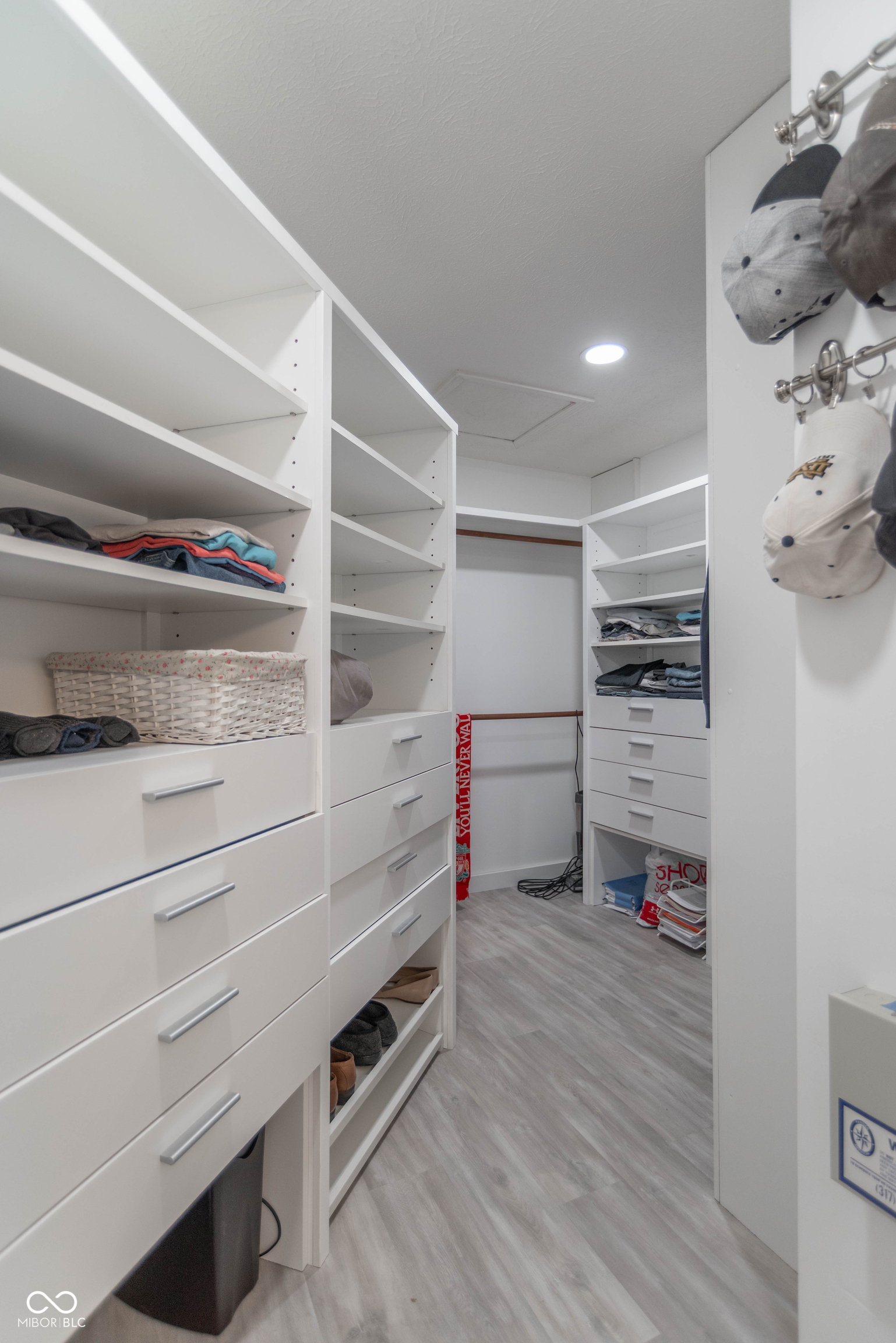 8533 Legacy Court Fishers, IN 46038 - Photo 29 of 41