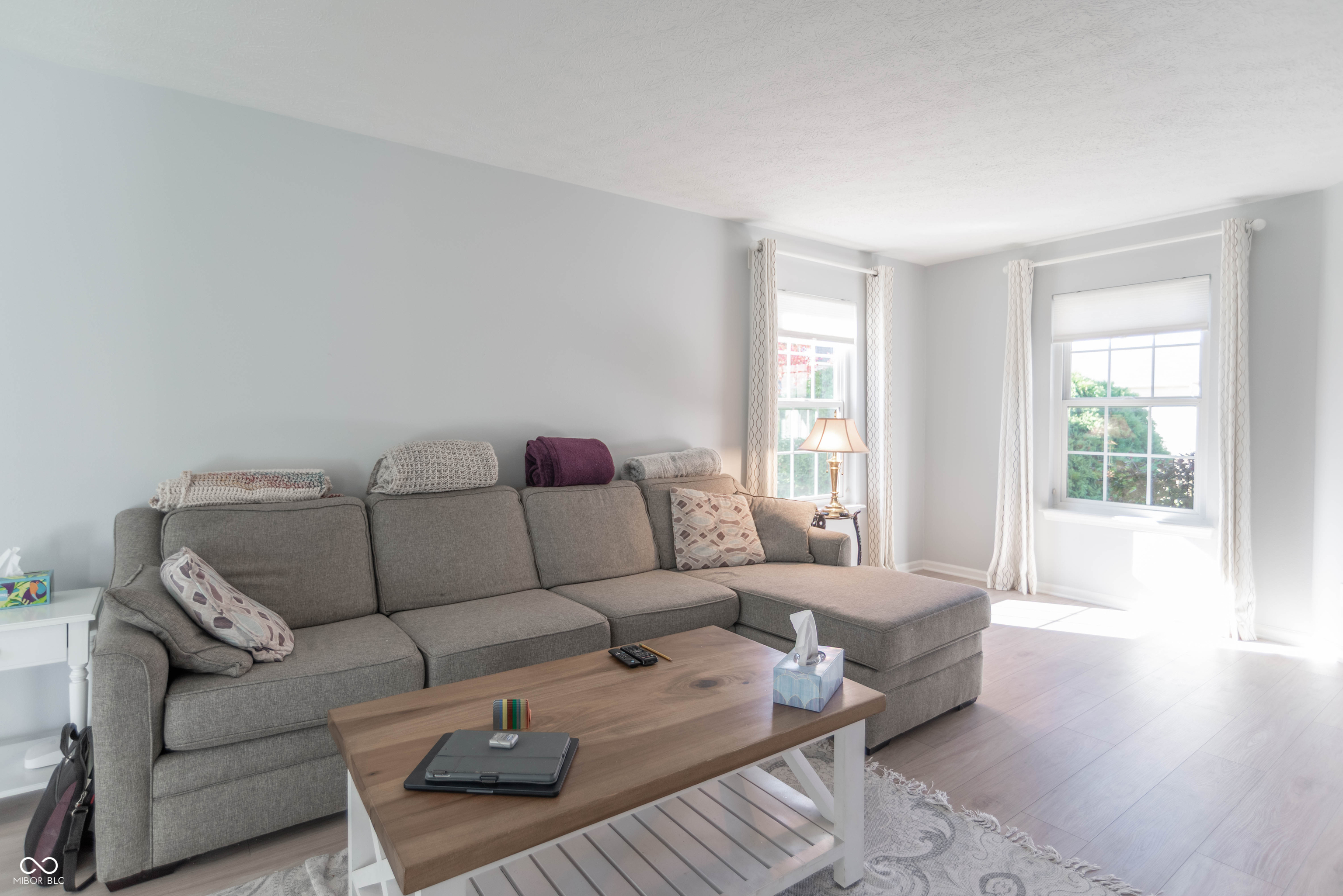 8533 Legacy Court Fishers, IN 46038 - Photo 6 of 41