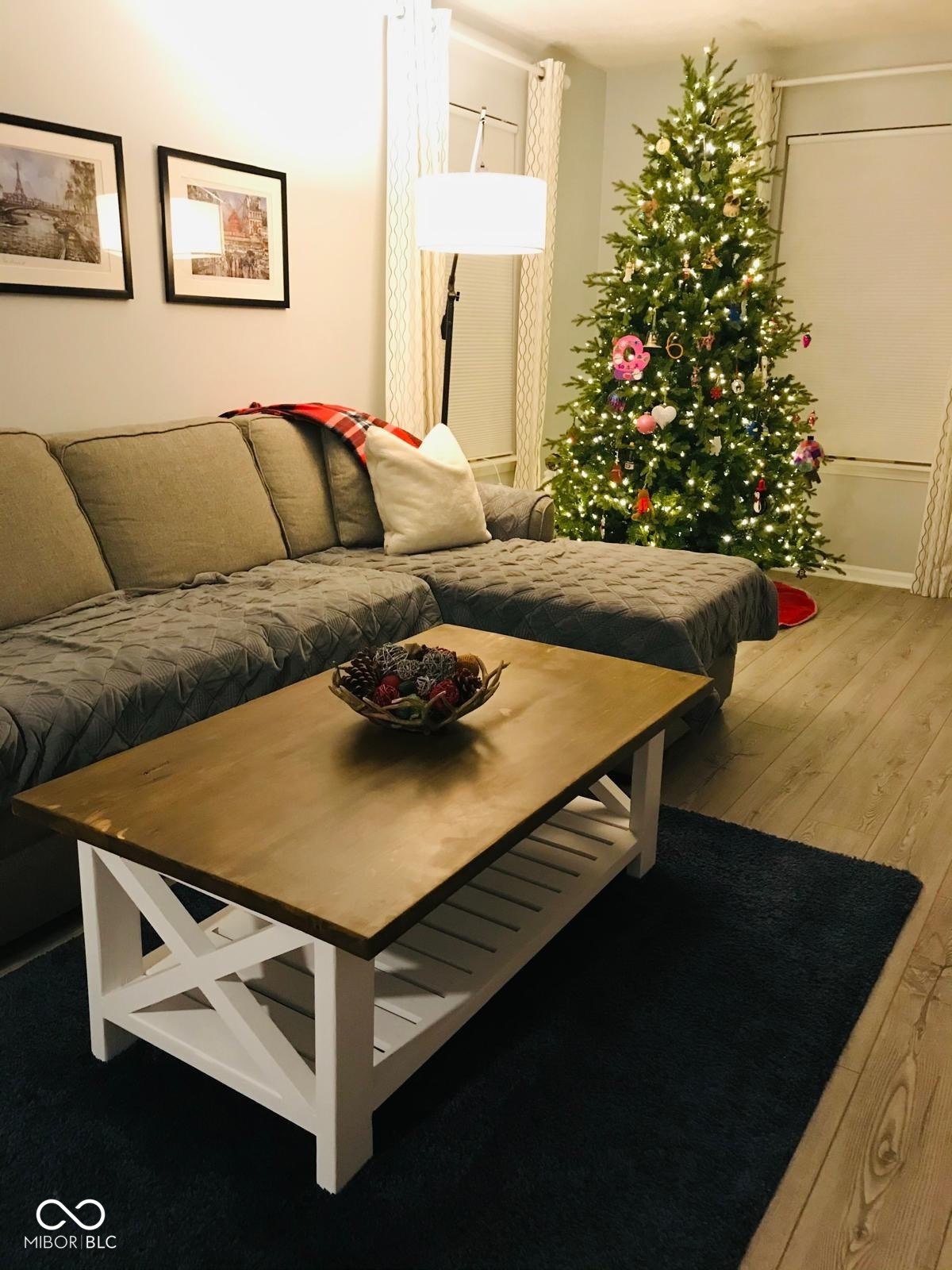 8533 Legacy Court Fishers, IN 46038 - Photo 9 of 41