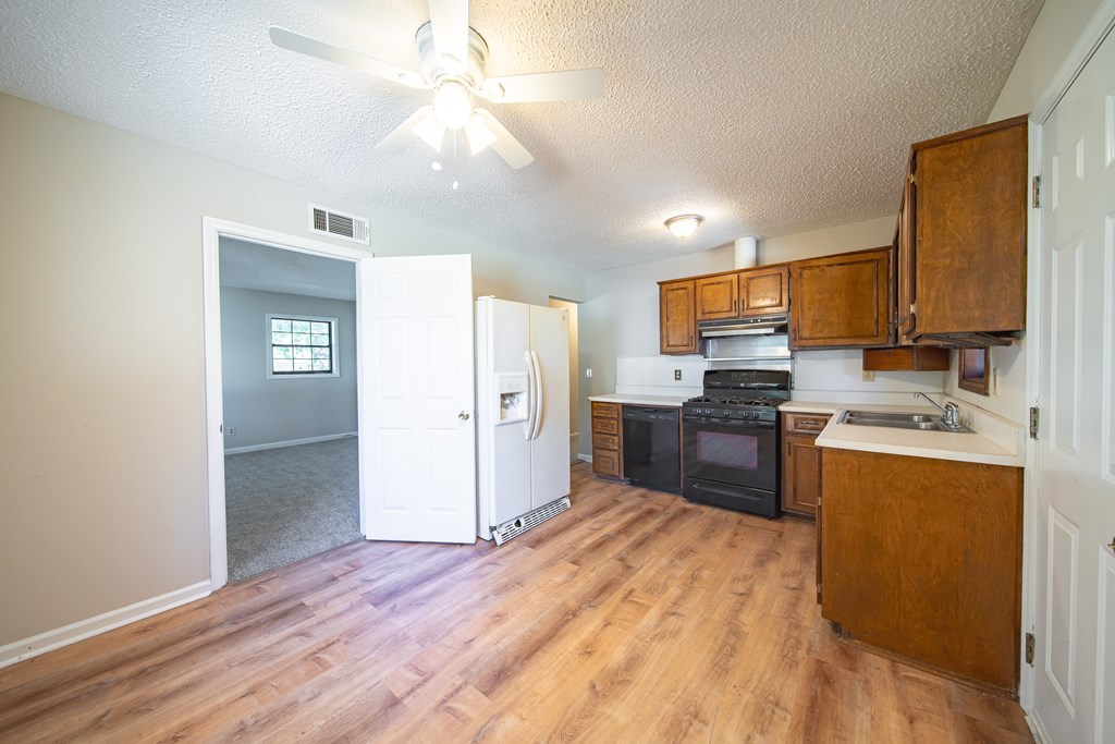 4454 Weems Road Columbus, GA 31909 - Photo 17 of 35 Gallery Image 17