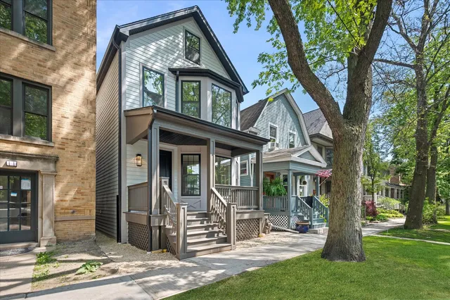 $1,125,000 | 1542 West Highland Avenue, Chicago, IL 60660