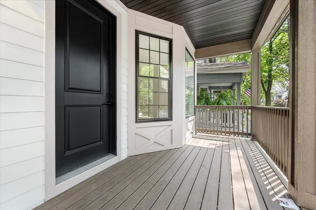 $1,125,000 | 1542 West Highland Avenue, Chicago, IL 60660