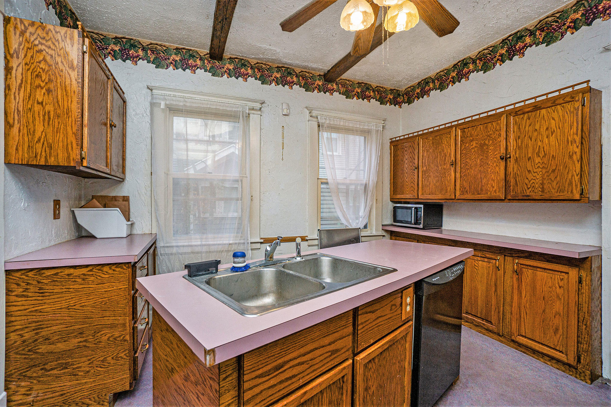 822 Reed Avenue Kalamazoo, MI 49001 - Photo 4 of 14 DSC02151
