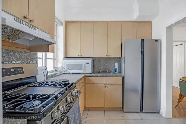 $2,000 | 301 86th Street, Unit 3153, Miami Beach, FL 33141