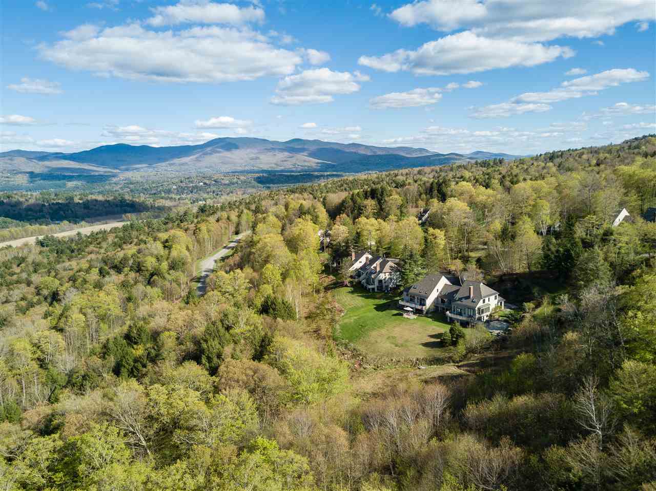 1024 Brook Road, Unit 10 Stowe, VT 05672 - Photo 2 of 40 Gallery Image 2