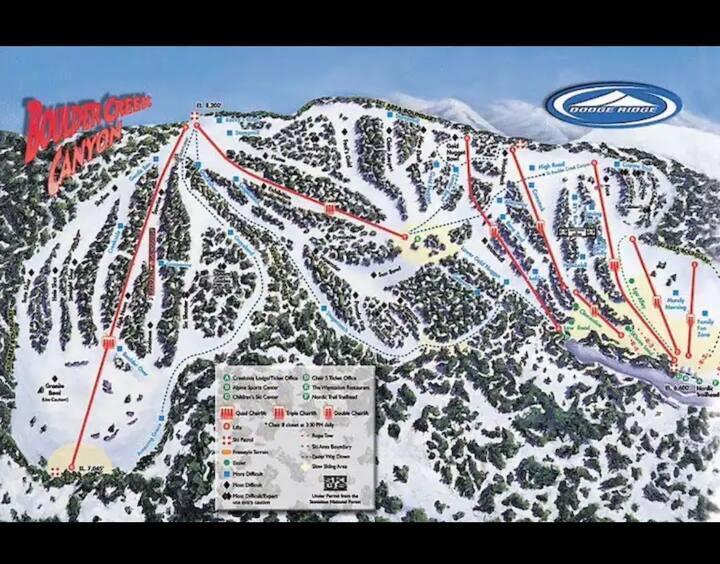 33840 Upper Leland Road, Unit B Pinecrest, CA 95364 - Photo 24 of 35 a view of an aerial view of an buildings