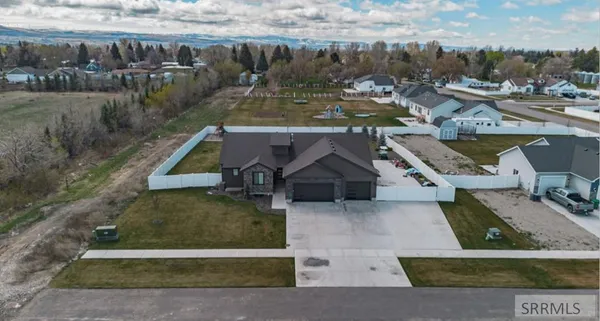 $665,000 | 5250 East Dutson Drive, Iona, ID 83427