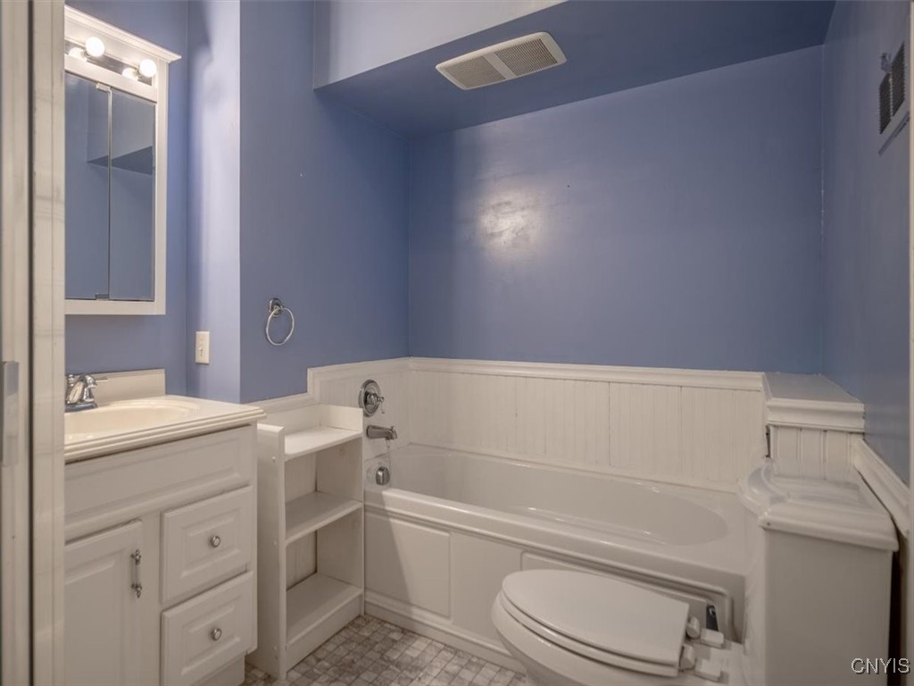 418 Broad Street Oneida, NY 13421 - Photo 30 of 46