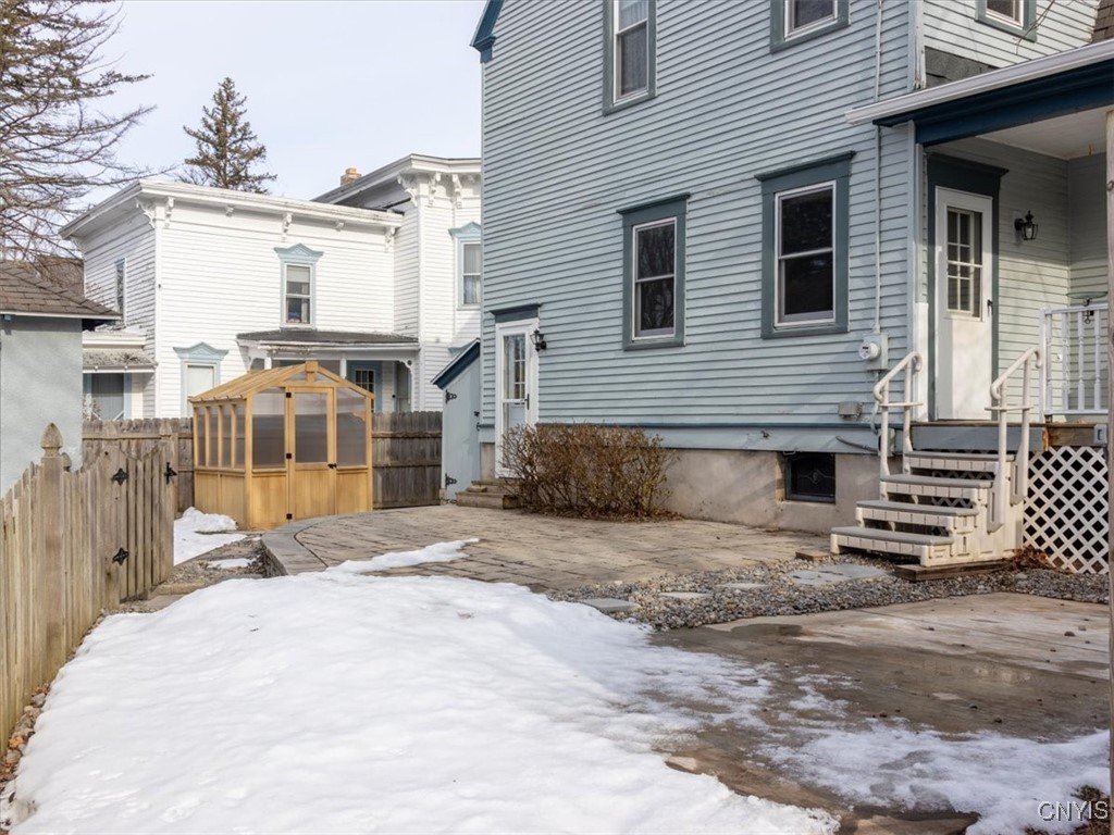 418 Broad Street Oneida, NY 13421 - Photo 8 of 46