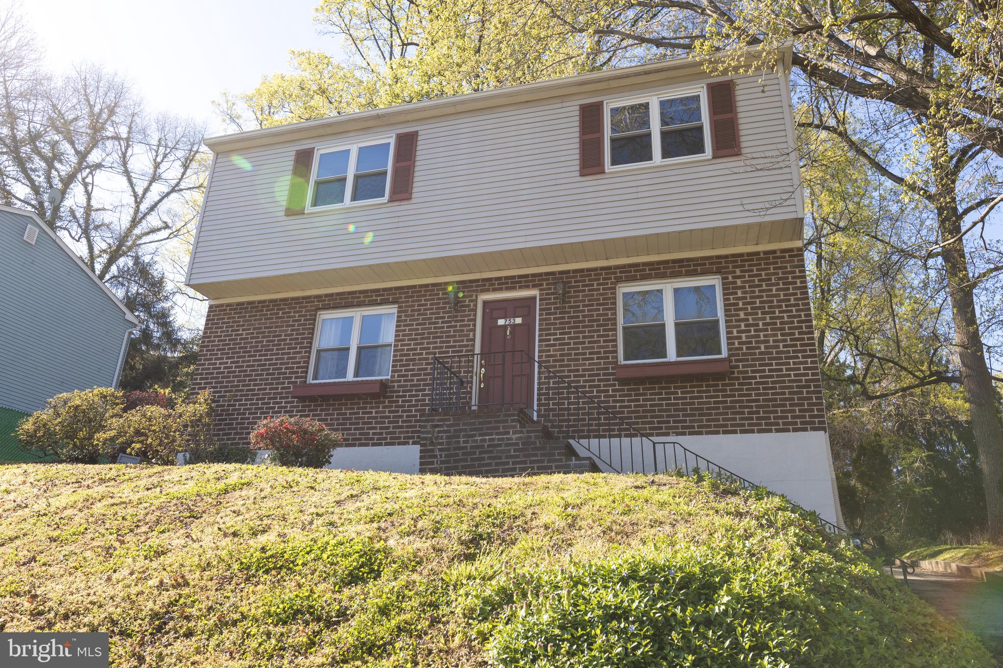 753 West Providence Road Lansdowne, PA 19050 - Photo 1 of 33 Front