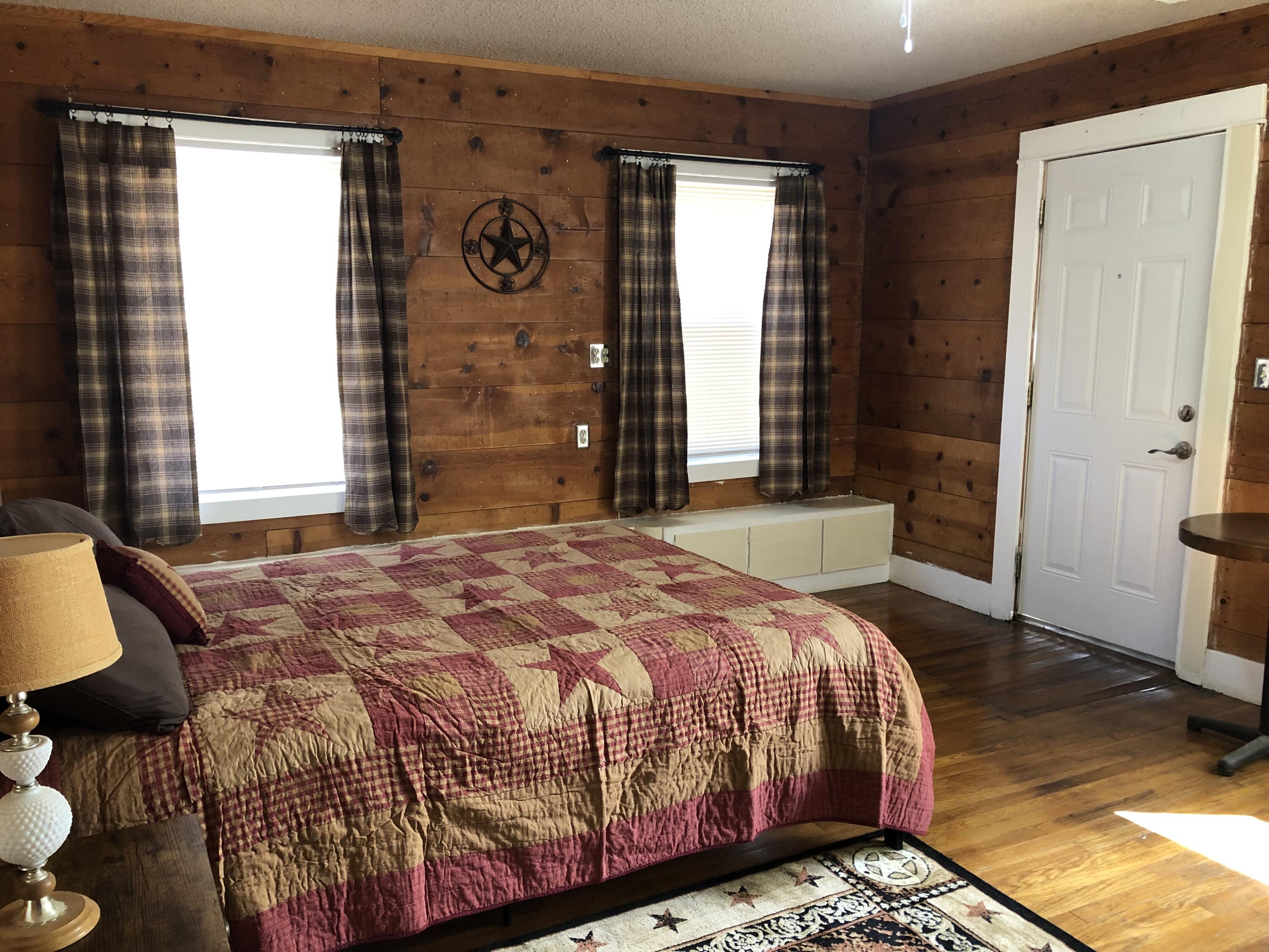 2221 15th Street Lubbock, TX 79401 - Photo 15 of 28 star bedroom