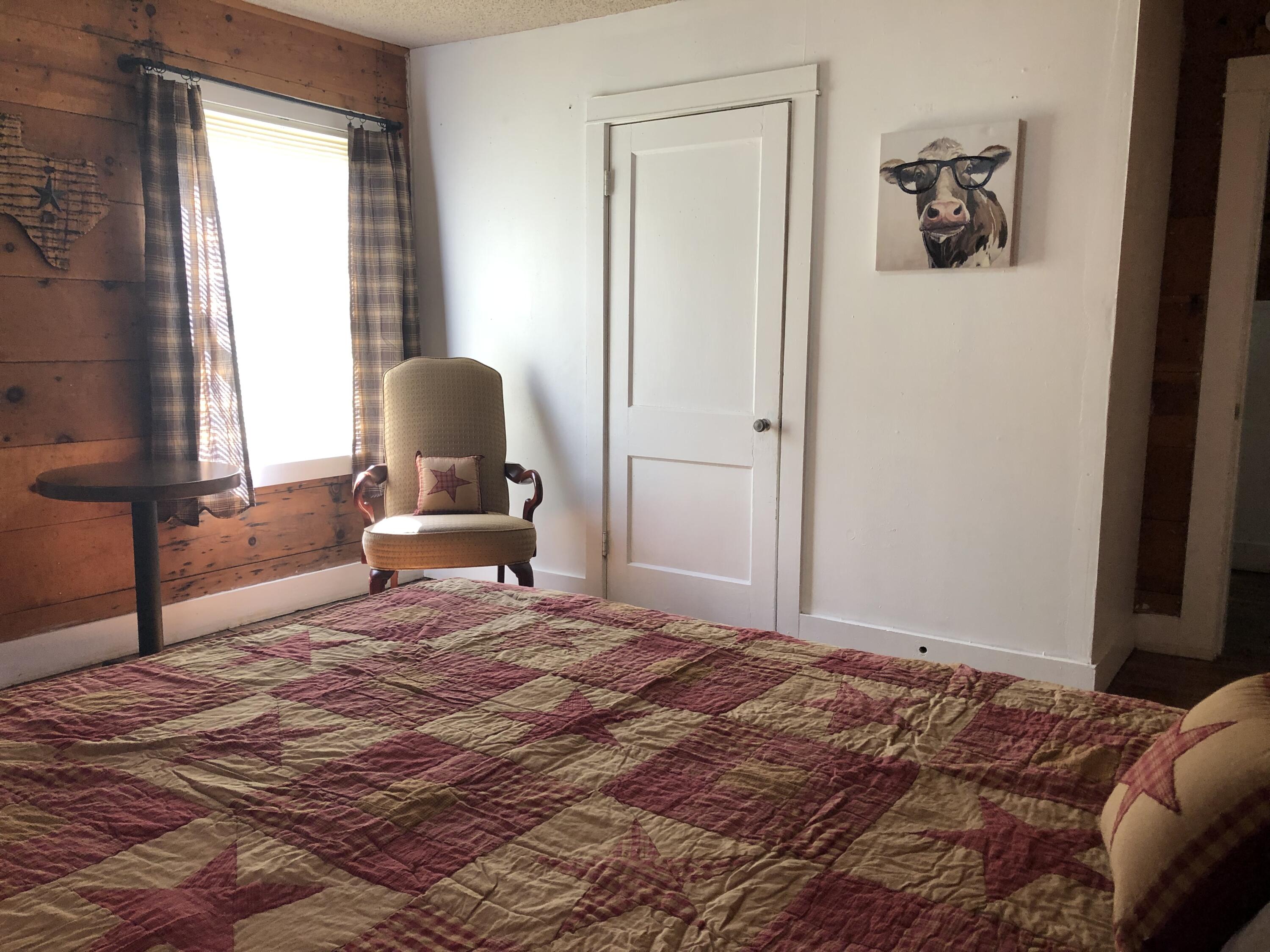 2221 15th Street Lubbock, TX 79401 - Photo 16 of 28 star bedroom1