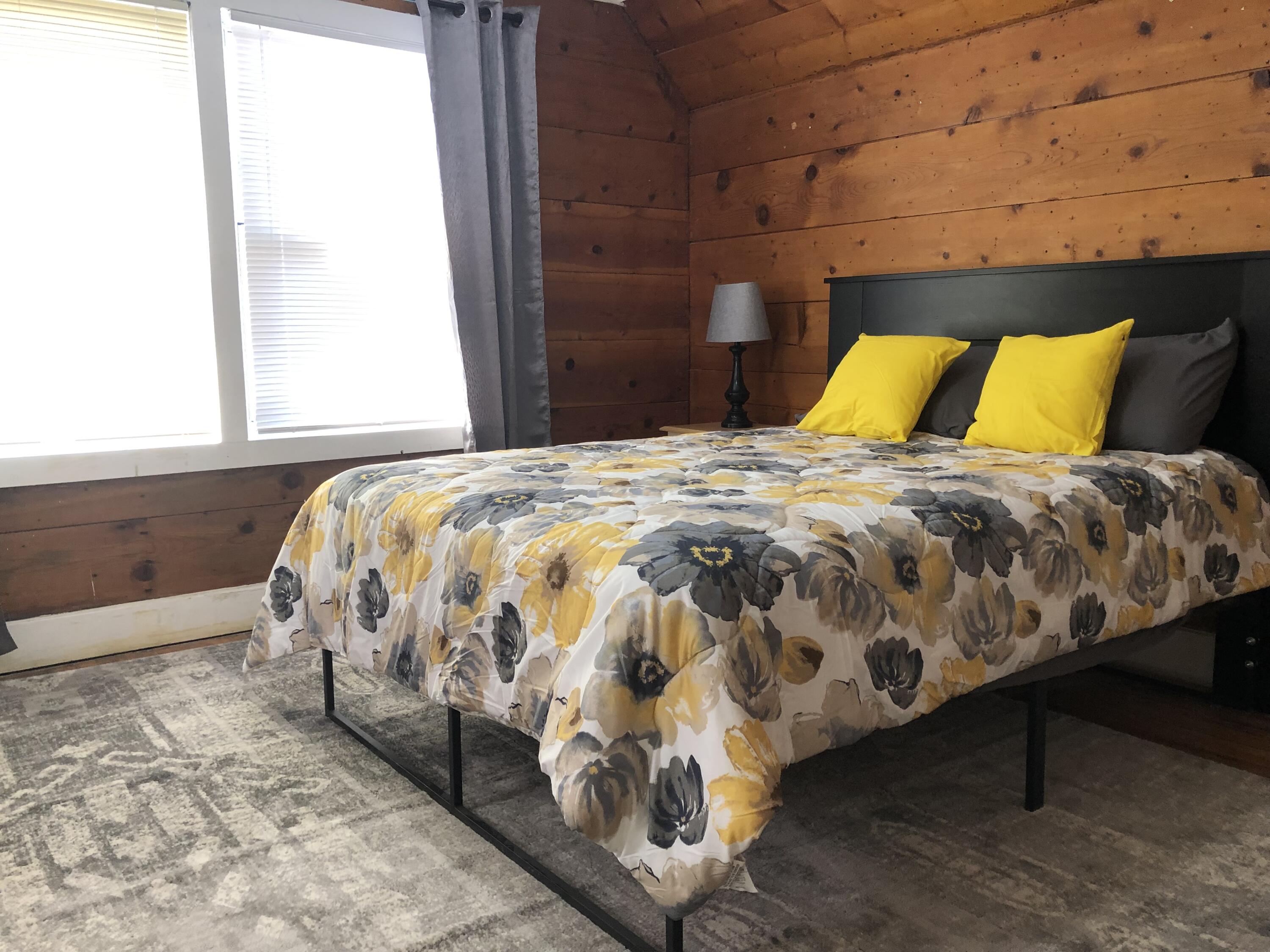 2221 15th Street Lubbock, TX 79401 - Photo 22 of 28 Floral bedroom