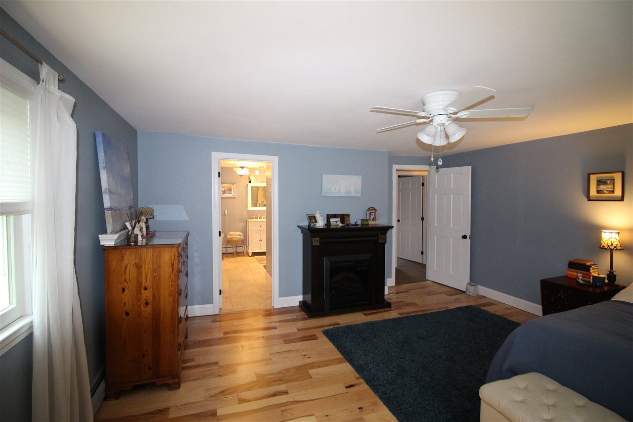35 Laurel Hill Road Hollis, NH 03049 - Photo 18 of 37