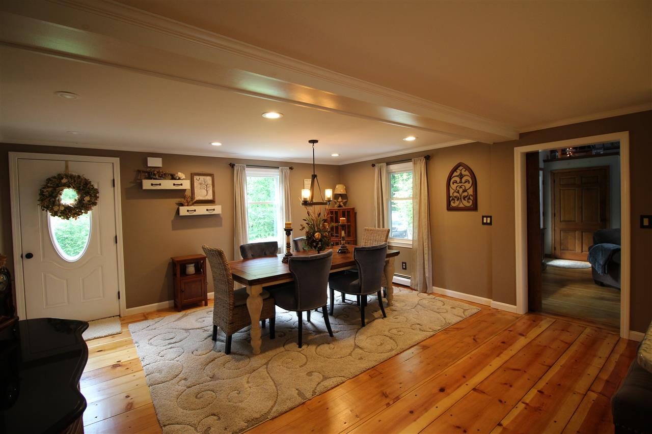 35 Laurel Hill Road Hollis, NH 03049 - Photo 4 of 37