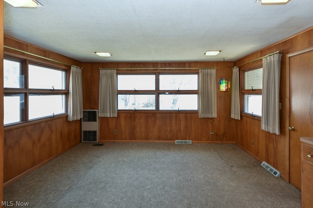 2215 South Green Road University Heights, OH 44121 - Photo 12 of 24