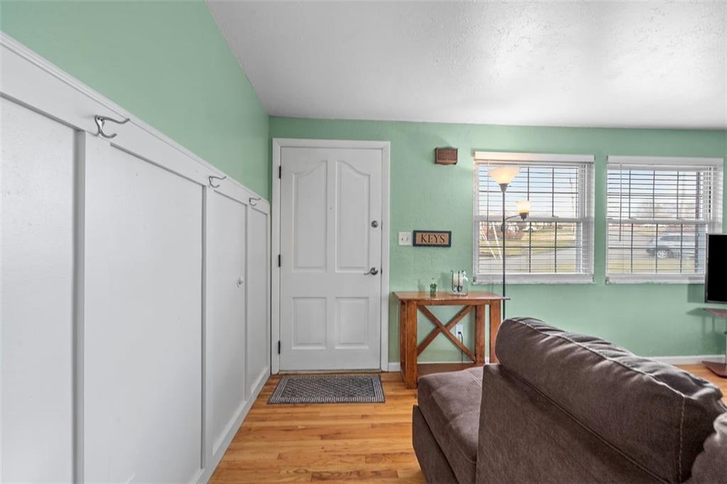 133 Big Horn Road Pittsburgh, PA 15239 - Photo 2 of 21 Gallery Image 2