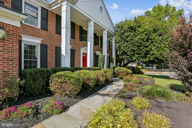 $1,245,000 | 9017 Falls Chapel Way, Potomac, MD 20854