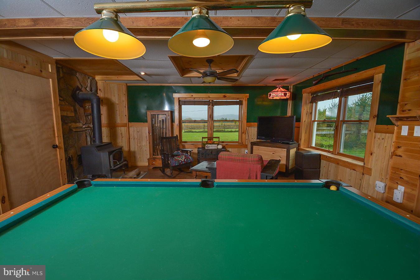 345 Marlin Savage Road Accident, MD 21520 - Photo 14 of 27 Family Room