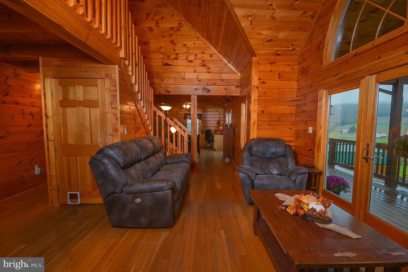 345 Marlin Savage Road Accident, MD 21520 - Photo 8 of 27 Great Room