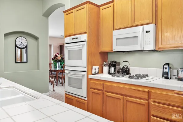 $619,000 | Undisclosed Address, Bakersfield, CA 93312