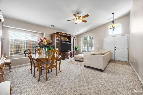 $619,000 | Undisclosed Address, Bakersfield, CA 93312